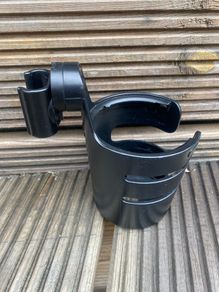 Bugaboo cupholder in swords