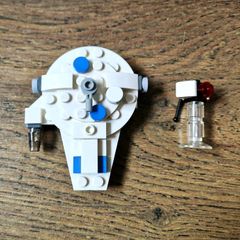 Lego Star Wars Millennium Falcon with Droid Han Solo