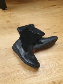 Clarks girls shoe size 1G