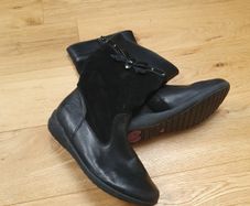 Clarks girls shoe size 1G
