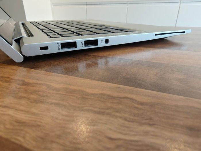 HP Elitebook 830 G8 | i7 (11th gen) | 16GB | 512GB | 14" FHD | Win11