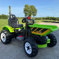 kids ride on tractor dumper 12v - never used