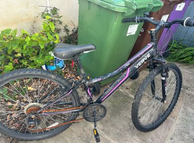 Girls Bicycle 26inch frame - needs work
