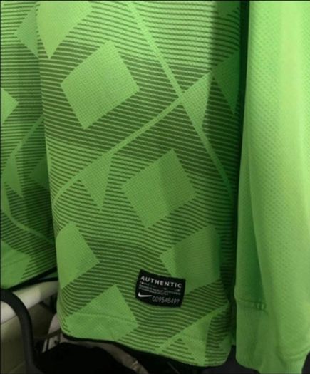 Celtic Nike 2010/2011 jersey together or separately