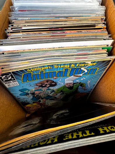 DC Long Comic Box w 250 comics for Sale