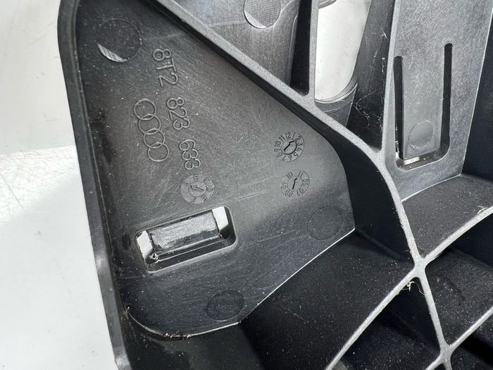 Audi A6 C7 2012 Front Hood Bonnet Release Handle Bracket 8t2823633 A2l4b6s