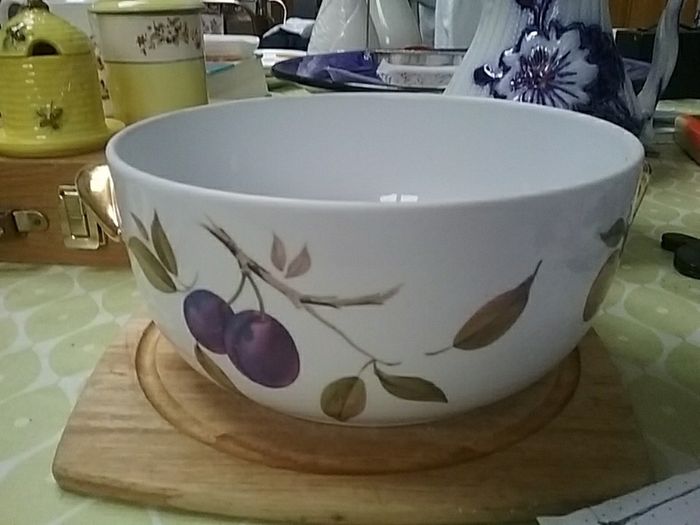 Royal Worcester Bowl