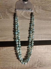pearl necklace