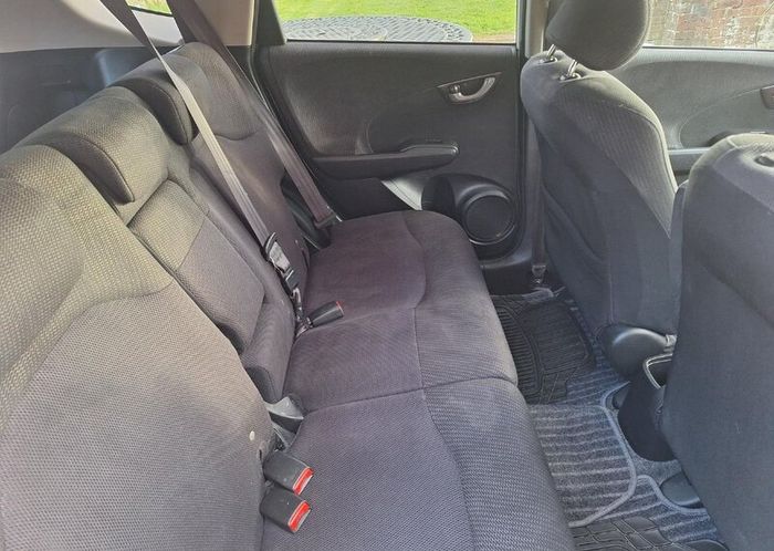 Honda Fit 2014, self-charging hybrid
