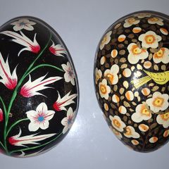 SALE!  Vintage Egg Shaped Black Lacquer Floral PAPIER MACHE Trinket Boxes, Set of 2