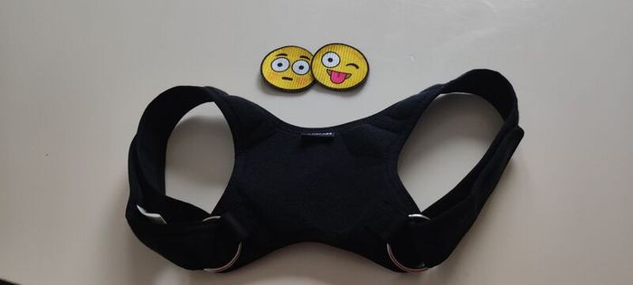 Posture corrector for kids and teens (one size)
