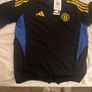 man utd training jersey BNWT Image 5