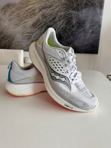 Saucony Ride 17 Mens size 10