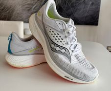 Saucony Ride 17 Mens size 10