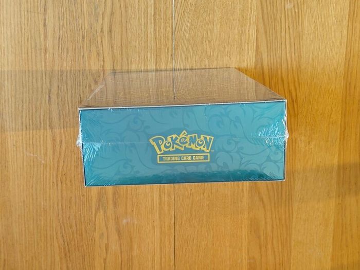 Pokemon TCG: Mega Charizard X ex Ultra-Premium Collection