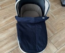 Mamas & Papa's pram insert/Bassinet - Free