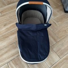 Mamas & Papa's pram insert/Bassinet - Free