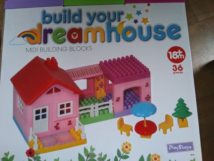 Toy house (new)