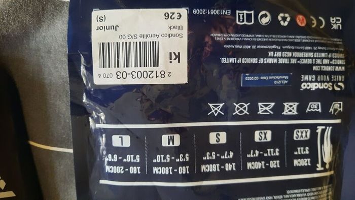 Sondico AeroLite shinguards