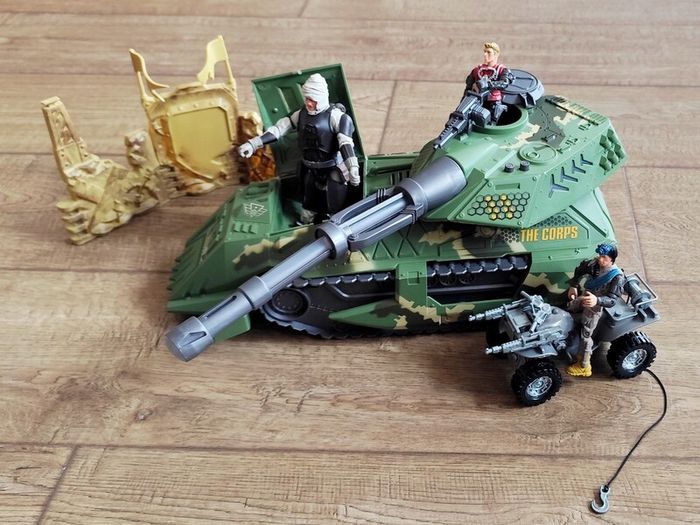 The Corps. Titan Tank with Soldiers. PlaySet
