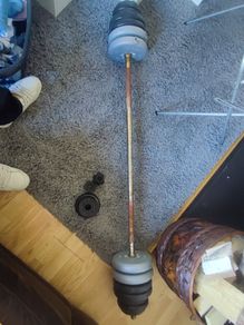 Adjustable barbell