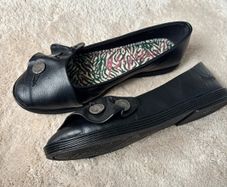 flat shoes