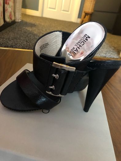 Michael Kors shoes new ,size 7M
