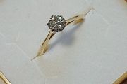 0.55ct VS1 Natural Diamond 18K Gold Ring AIG Cert