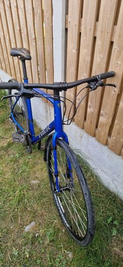 Trek fx  ( delivery )( serviced )
