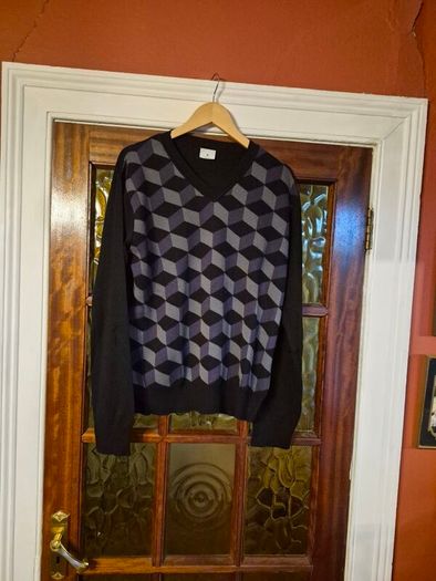 Frank Q  Jumper
