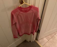 Pink sports top age 9