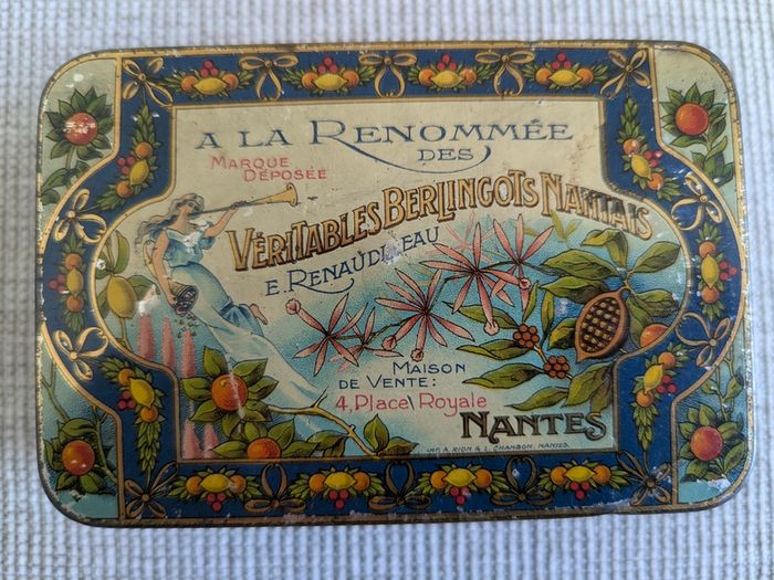 Antique French Berlingots Nantais Sweet Tin Nantes c.1900-1925