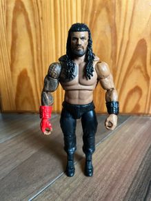 Roman Reigns Ultimate WWE Wrestling figure