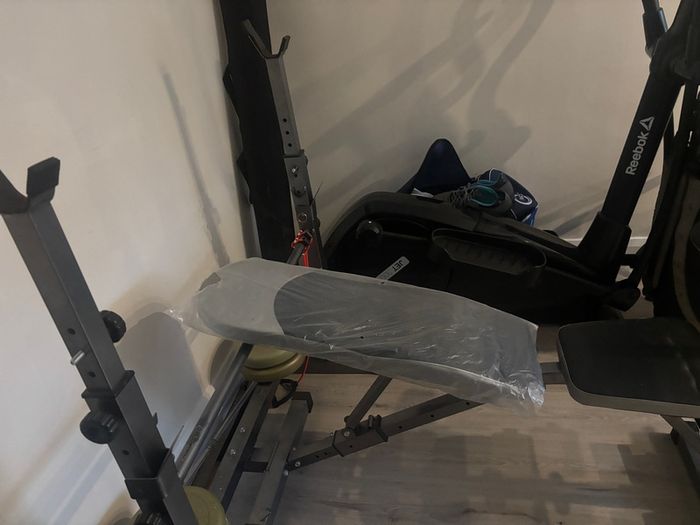 weight bench