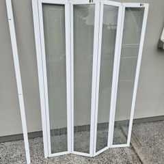 Flair bath screen