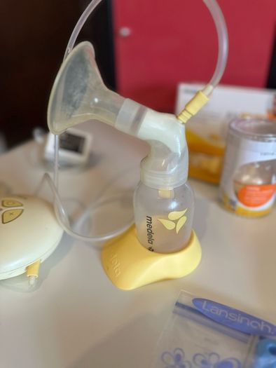 Medela Breastfeeding Bundle