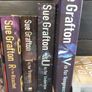 sue grafton alphabet series Image 5