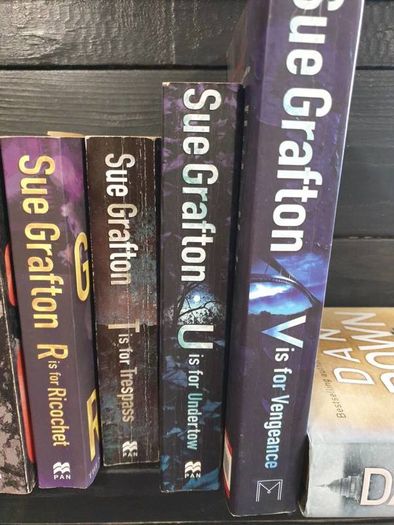 sue grafton alphabet series
