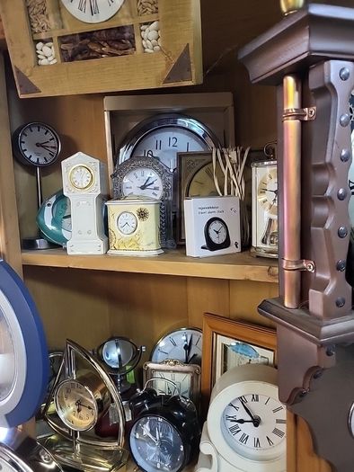 Clock picture frame
