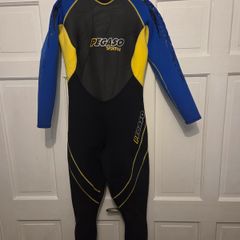 Ladies Wetsuit size 12 3mm