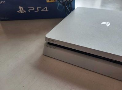 PS4 white 500GB