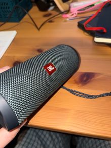JBL Flip Essential 2