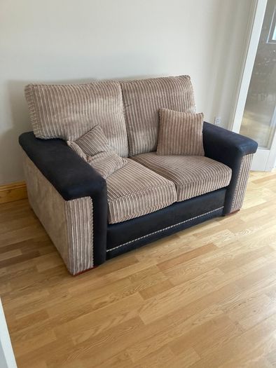 Sofa - Couch - 2 Seater