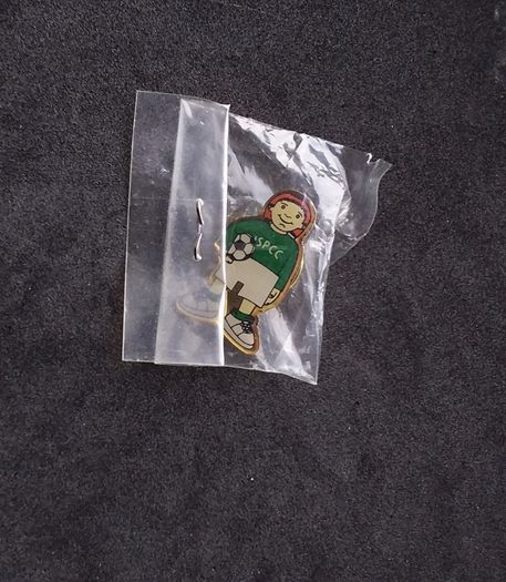 ISPCC  Vintage Soccer Player Pin Badge