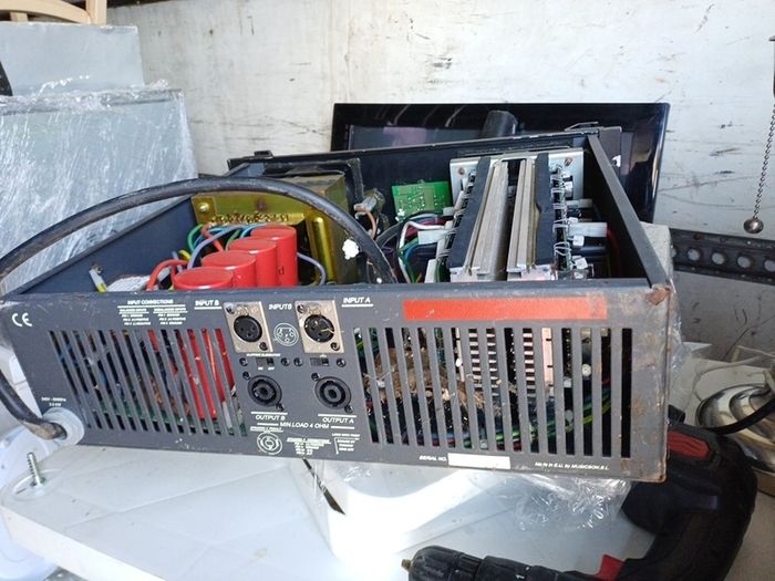 Falcon -12 professional power amp for repair or parts.