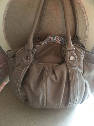 Oushka leather bag. As new.