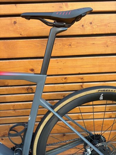 Bmc Teammachine Slr01  Sram Red Etap Axs Enve 45