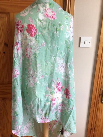 Beautiful Pastel Green Floral lightweight Snood Scarf