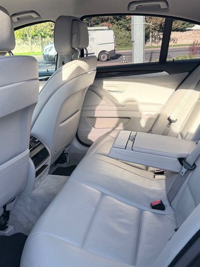 BMW 5-Series 2011