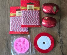 Bundle of Christmas items